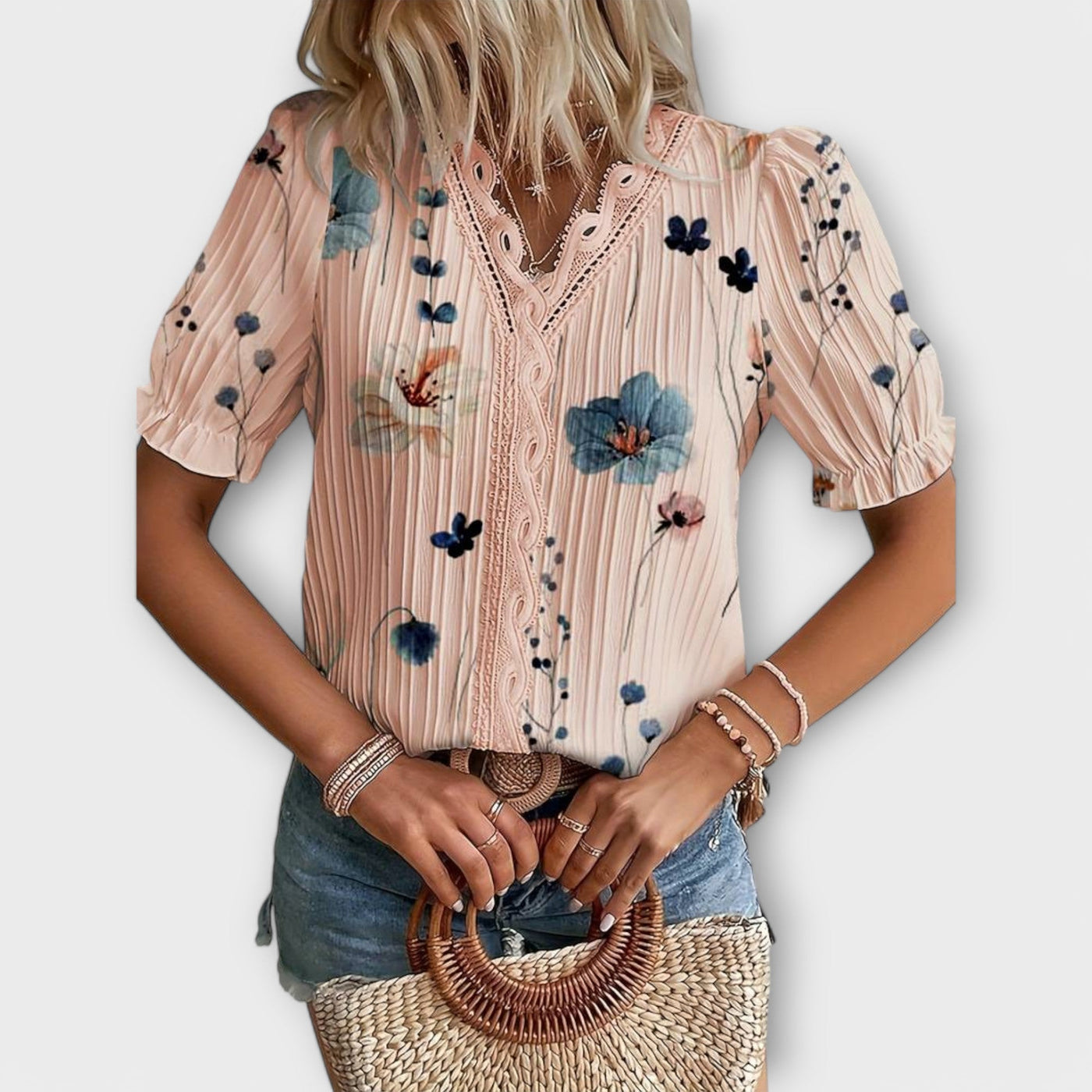 Modieuze blouse met spitse halslijn
